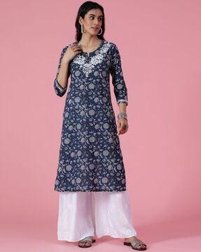 women embroidered straight kurta