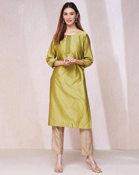 women embroidered straight kurta