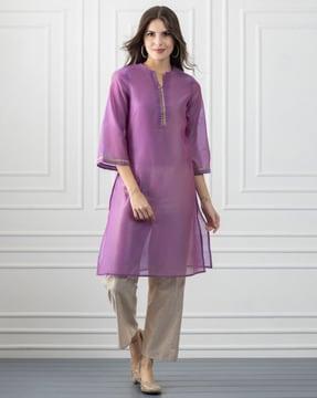 women embroidered straight kurta