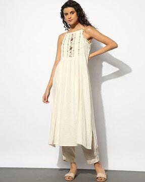 women embroidered straight kurta