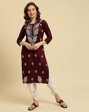 women embroidered straight kurti with round neck