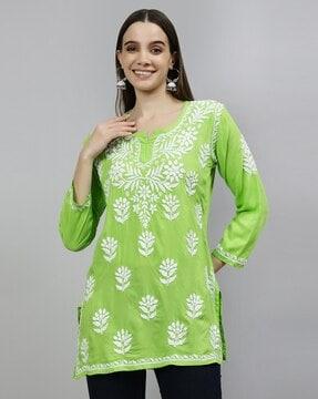 women embroidered straight kurti