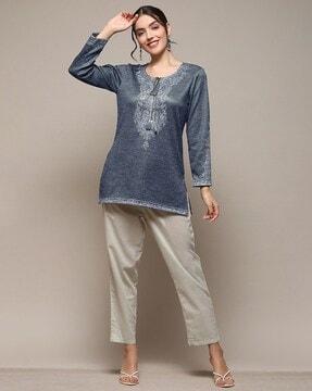 women embroidered straight kurti