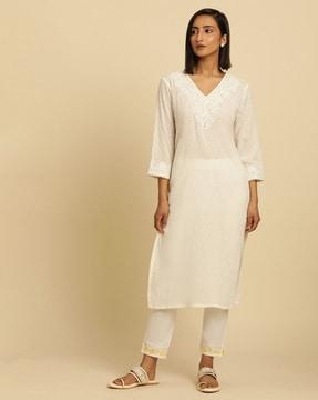 women embroidered swiss-dot straight kurta