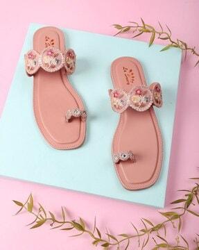 women embroidered toe-ring flat sandals