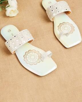 women embroidered toe-ring flat sandals