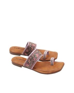 women embroidered toe-ring flat sandals