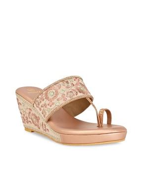 women embroidered toe-ring wedges