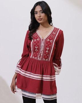 women embroidered v-neck flared tunic