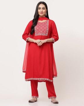 women embroidererd straight kurta set with dupatta