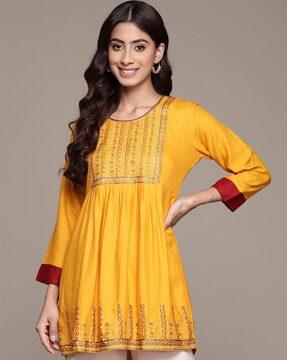 women embroidery round-neck flared kurti