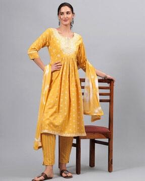 women embroidery straight kurta set with dupatta