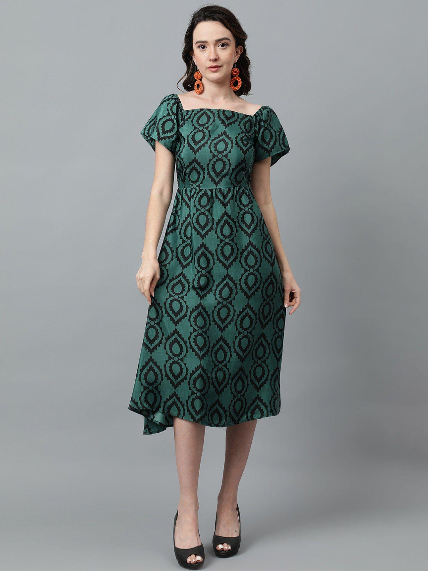 women fit & flared printed green knee length dress