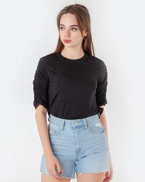 women fitted crew-neck top