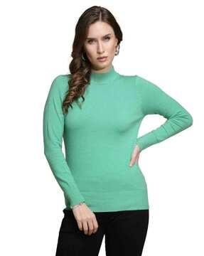 women fitted top with ribbed hems