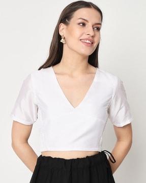 women fitted v-neck top