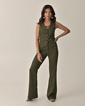 women flared fit flat-front pants