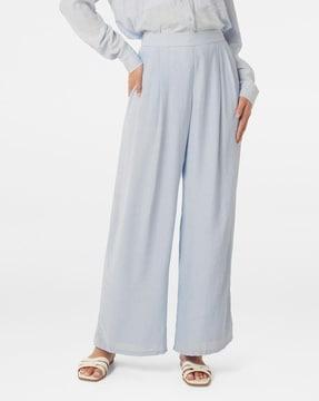 women flared single-pleated pants