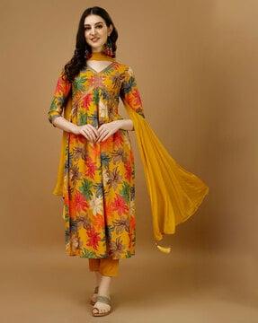 women floral embroidered flared kurta set with dupatta
