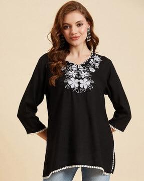 women floral embroidered relaxed fit top