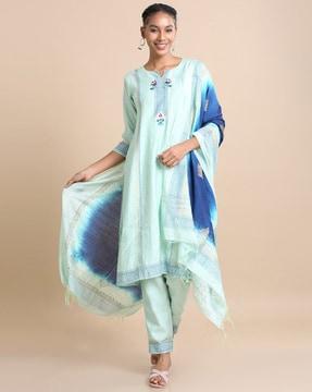 women floral embroidered straight kurta with pants & dupatta