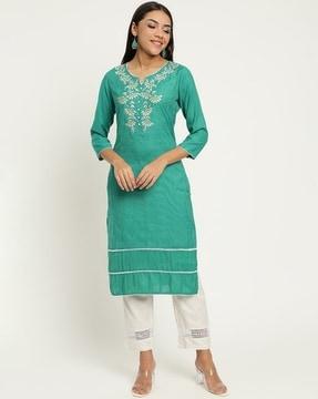 women floral embroidered straight kurta