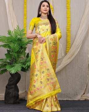 women floral pattern saree with blouse piece