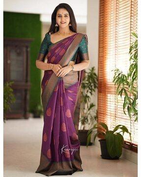 women floral pattern saree with contrast border