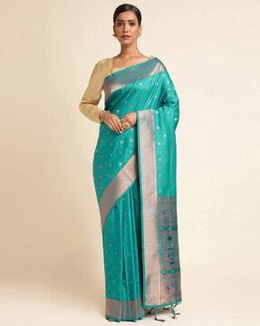 women floral pattern saree with contrast zari border