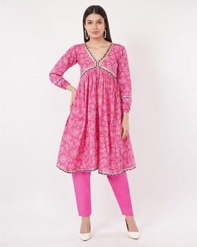 women floral print anarkali kurta & pants set