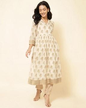 women floral print angrakha kurta