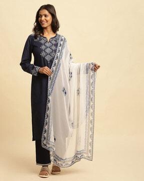 women floral print dupatta