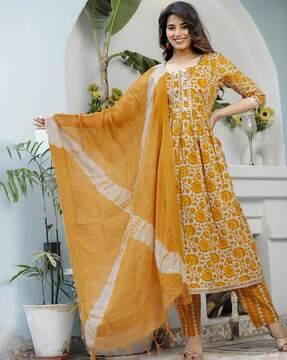 women floral print flared kurta suit set