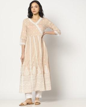 women floral print kalidaar angrakha kurta