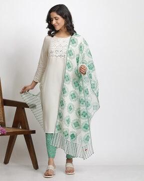 women floral print kota doria dupatta