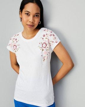 women floral print regular fit crew-neck t-shirt