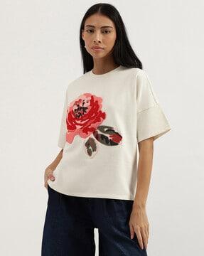 women floral print regular fit t-shirt