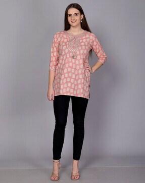 women floral print relaxed fit round-neck top