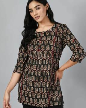 women floral print round-neck straight kurti