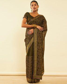 women floral print saree with contrast border