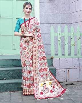 women floral print saree with contrast border