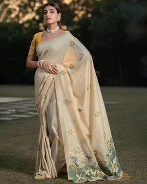 women floral print saree with contrast border