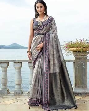 women floral print saree with contrast border