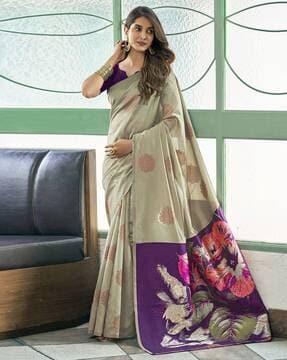 women floral print saree with contrast border