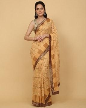 women floral print saree with patch border