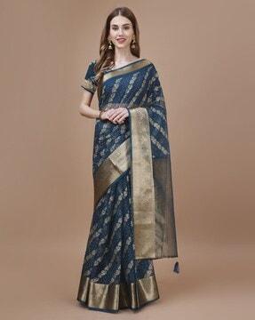 women floral print saree with zari border