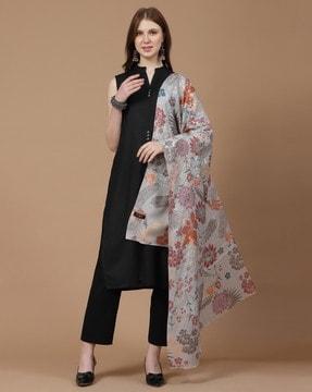 women floral print shawl with embroidered detail