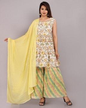 women floral print straight kurta & sharara with dupatta