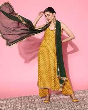 women floral print straight kurta with pants & dupatta