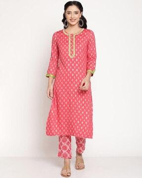 women floral print straight kurta with pants